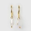 Jewellery Izoa Earrings | Izoa Enlighten Mini Hoop Earrings Gold Freshwater Pearl